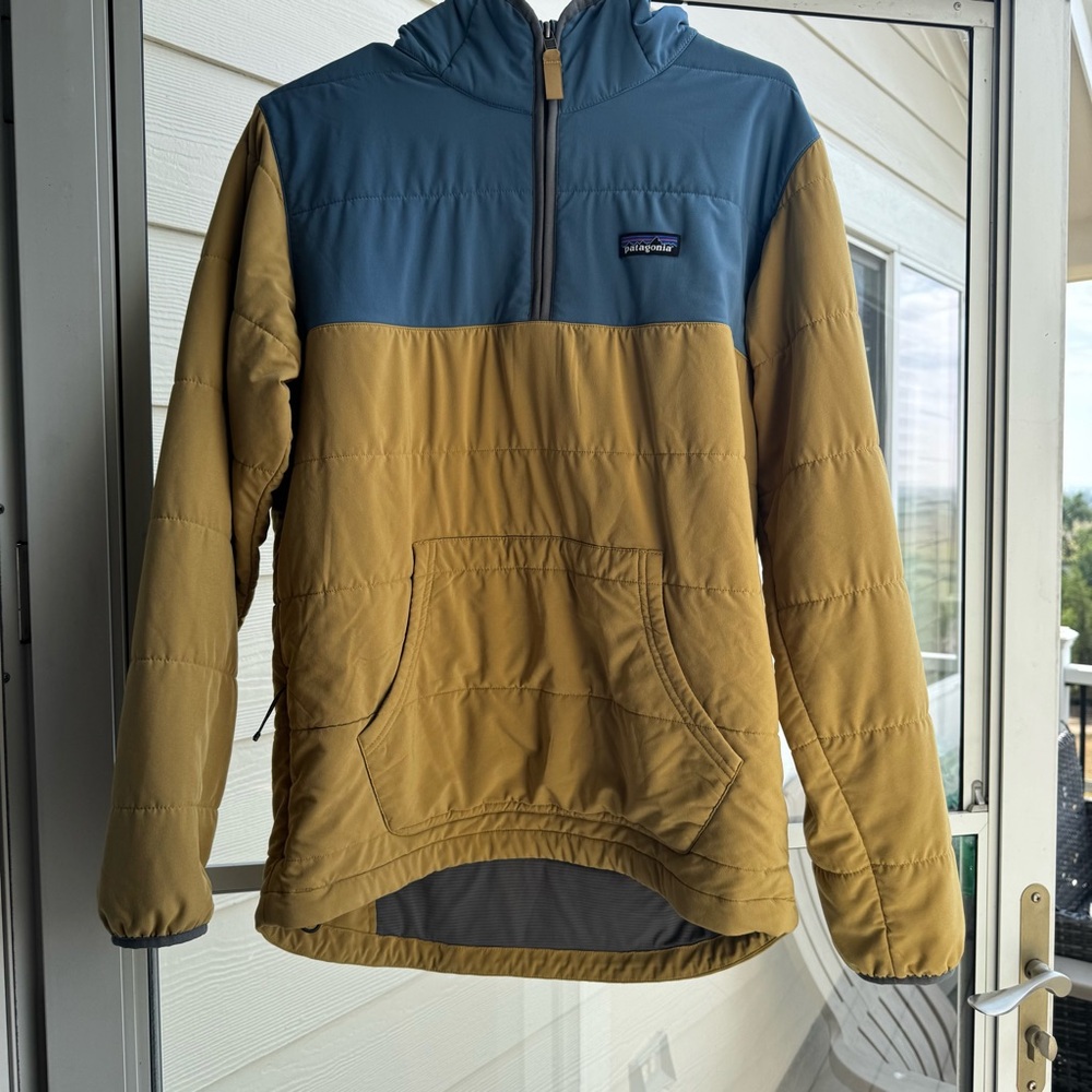 Patagonia Men's Two-Tone Puffer Jacket